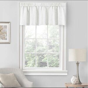 Quinn Tailored White Window Valance! 50x16”